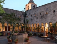 Luna Convento Hotel